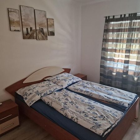 Rajmund Vendeghaz Villa Balatonkeresztur Room photo