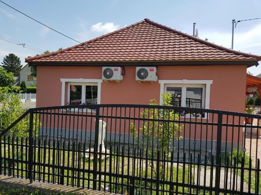 Rajmund Vendeghaz Villa Balatonkeresztur Exterior photo